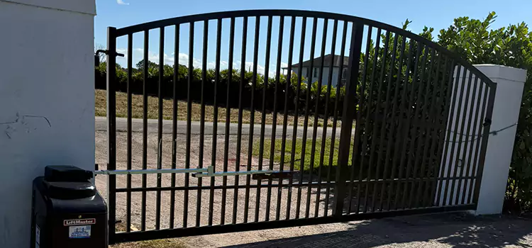 Driveway Fence Repair Brooklyn Park